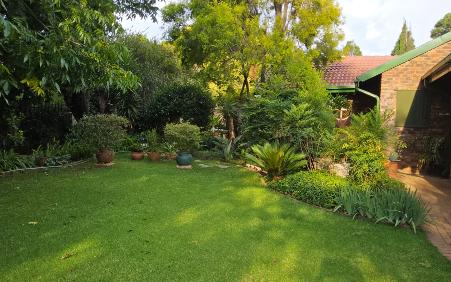 3 Bedroom Property for Sale in Kannoniers Park North West